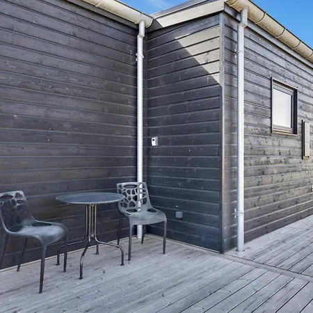 Stylish Retreat - By Traum *