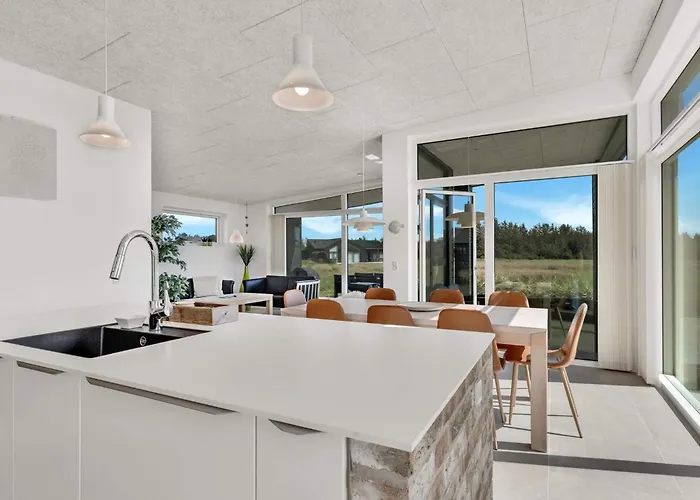 別荘 Stylish Retreat - By Traum